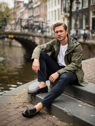 Sporty-elegant herrestil: 7 kombinationer til arbejde og fritid